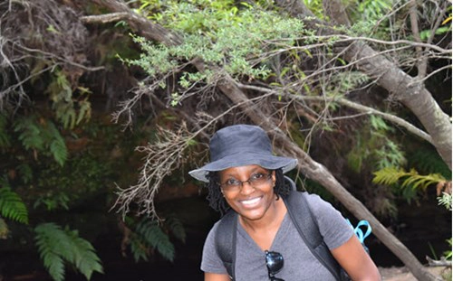 Ropa Moyo Thumbnail 497X309